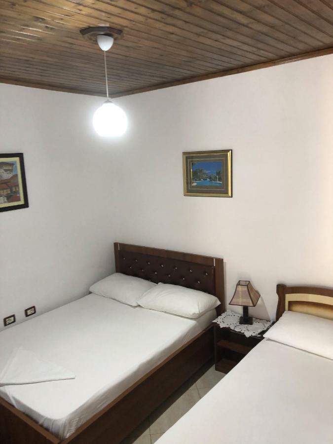 Tomor Shehu Guest House Берат Экстерьер фото