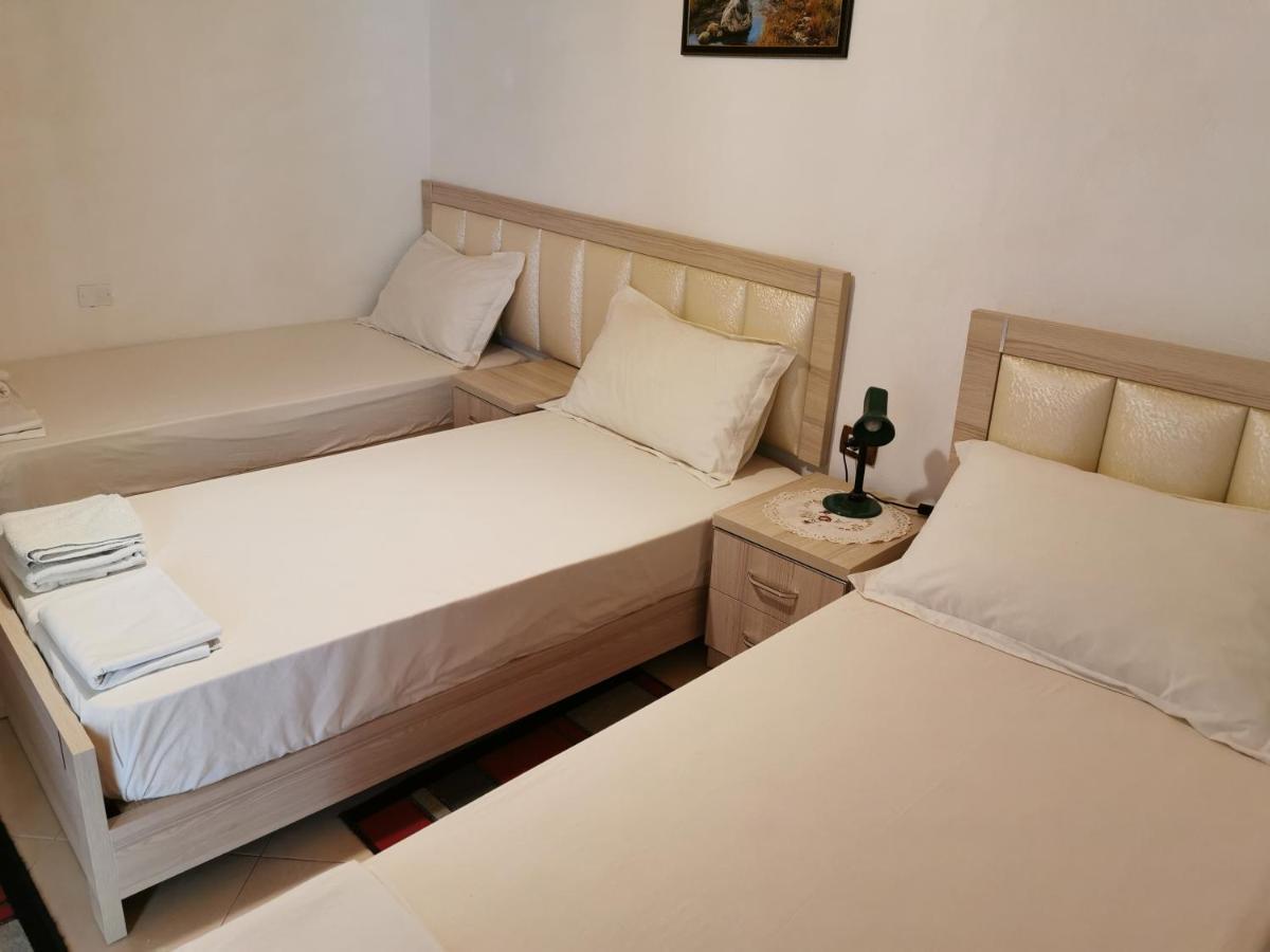 Tomor Shehu Guest House Берат Экстерьер фото